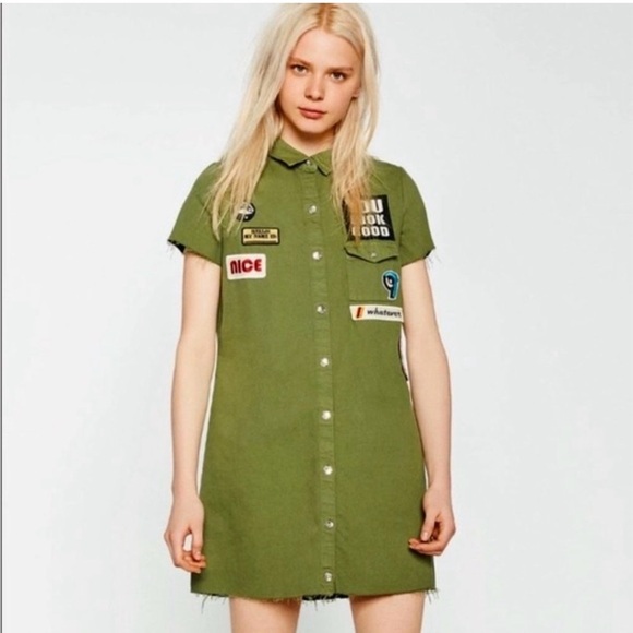 Zara Olive Army Green Frayed Patch
Work shirt button down mini Dress Sz M - Picture 3 of 16